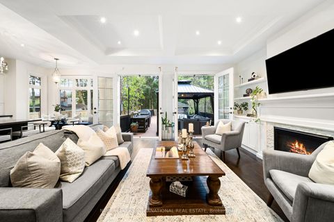 Photo 0 at 117 Parkview Hill Crescent, Parkview, Toronto