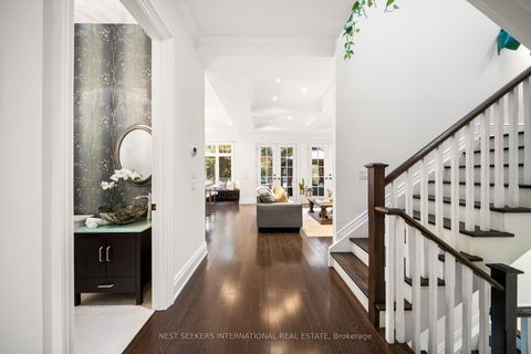 Photo 9 at 117 Parkview Hill Crescent, Parkview, Toronto