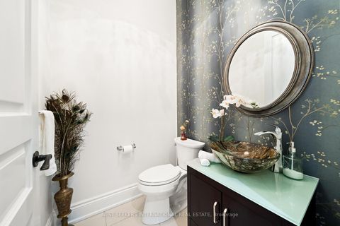 Photo 10 at 117 Parkview Hill Crescent, Parkview, Toronto