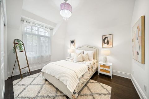 Photo 26 at 117 Parkview Hill Crescent, Parkview, Toronto