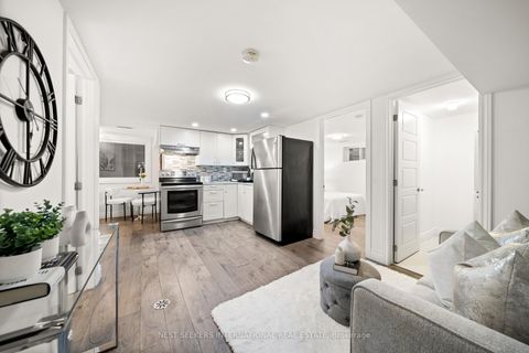 Photo 34 at 117 Parkview Hill Crescent, Parkview, Toronto