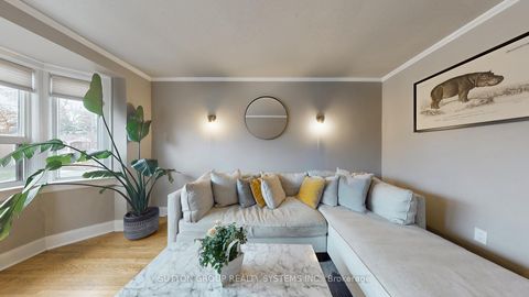 Photo 2 at 51 Juliet Crescent, Eglinton West, Toronto