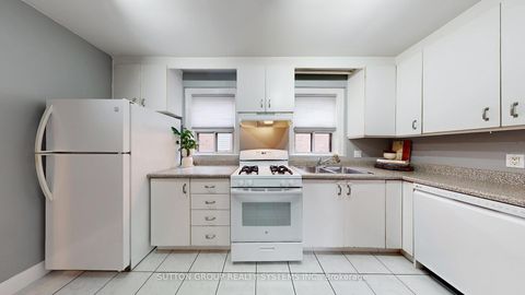 Photo 6 at 51 Juliet Crescent, Eglinton West, Toronto