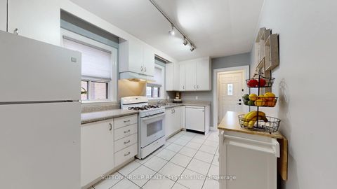 Photo 7 at 51 Juliet Crescent, Eglinton West, Toronto