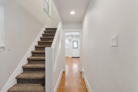 Photo 5 at 511 Davenport Road, Casa Loma, Toronto