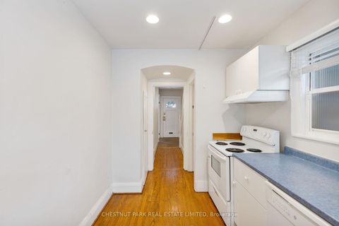 Photo 17 at 511 Davenport Road, Casa Loma, Toronto