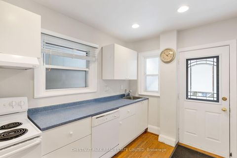 Photo 19 at 511 Davenport Road, Casa Loma, Toronto