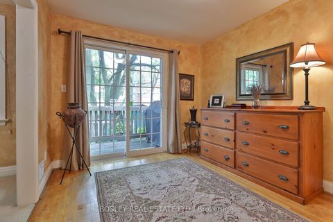 Photo 18 at 333 Sutherland Drive, Leaside, Toronto