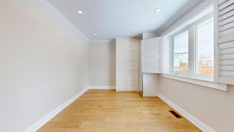 Photo 16 at 12 Warlingham Court, West Deane, Toronto
