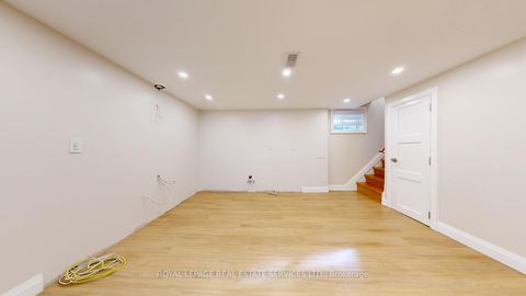 Photo 25 at 12 Warlingham Court, West Deane, Toronto