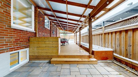 Photo 36 at 12 Warlingham Court, West Deane, Toronto