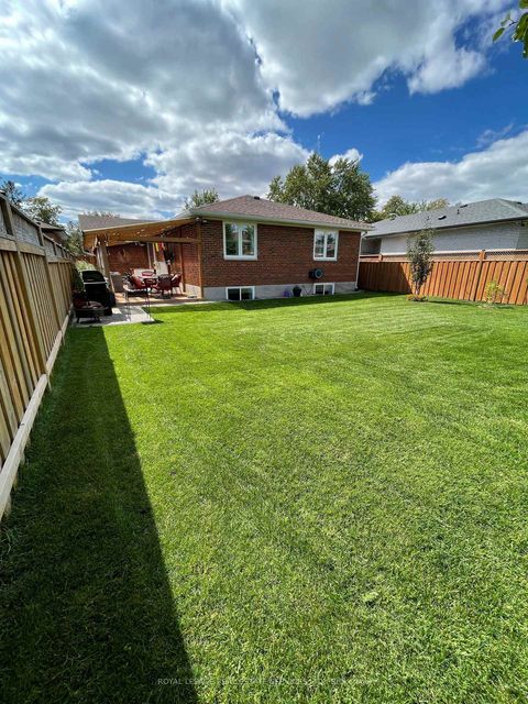 Photo 41 at 12 Warlingham Court, West Deane, Toronto