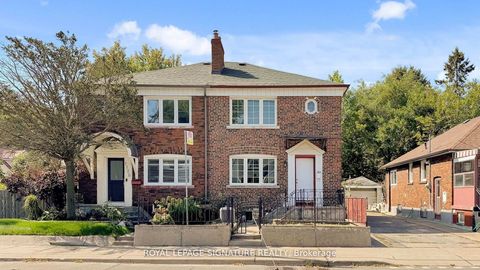 Photo 0 at 1130 Woodbine Avenue, East York, Toronto