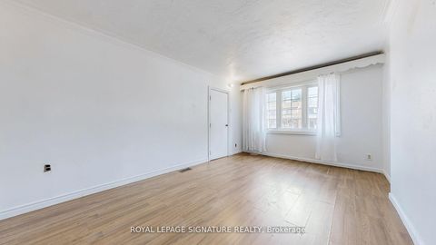 Photo 22 at 1130 Woodbine Avenue, East York, Toronto