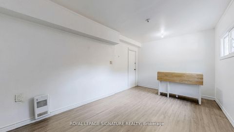 Photo 28 at 1130 Woodbine Avenue, East York, Toronto