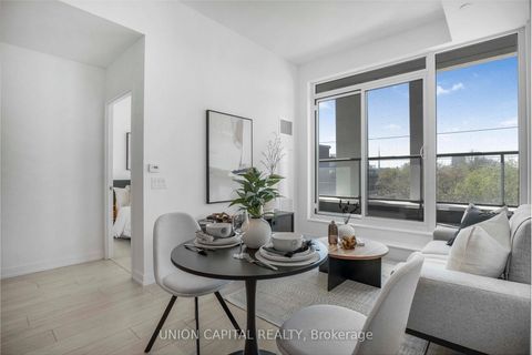 Photo 1 at 319 - 500 Dupont Street, Annex, Toronto