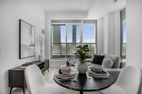 Photo 2 at 319 - 500 Dupont Street, Annex, Toronto