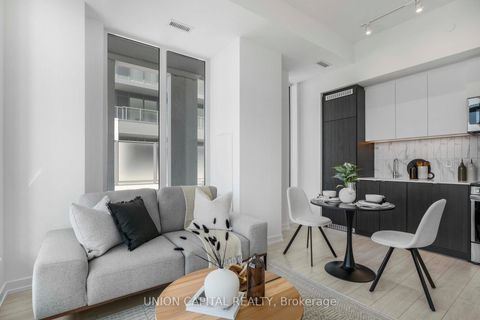 Photo 3 at 319 - 500 Dupont Street, Annex, Toronto