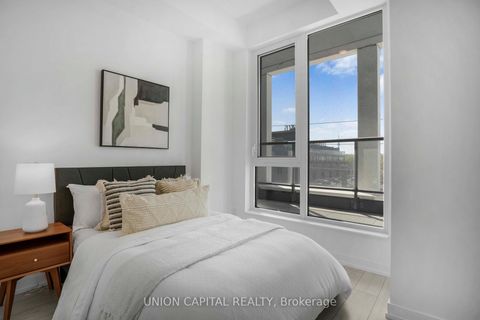 Photo 8 at 319 - 500 Dupont Street, Annex, Toronto