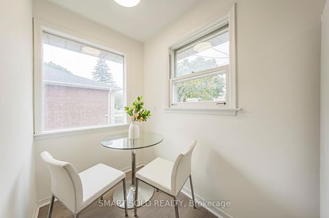 Photo 6 at 81 Maxome Avenue, Newtonbrook East, Toronto