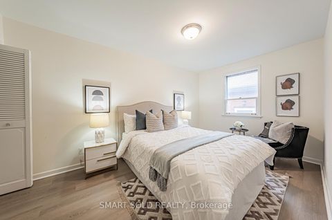 Photo 11 at 81 Maxome Avenue, Newtonbrook East, Toronto
