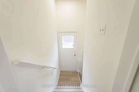 Photo 17 at 81 Maxome Avenue, Newtonbrook East, Toronto