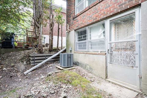 Photo 20 at 81 Maxome Avenue, Newtonbrook East, Toronto