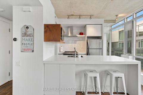 Photo 3 at 1008 - 75 Portland Street, Waterfront Communities C1, Toronto