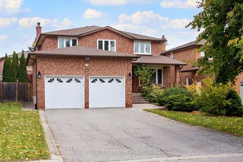 Photo 0 at 27 Looking Glass Crescent, East Woodbridge, Vaughan