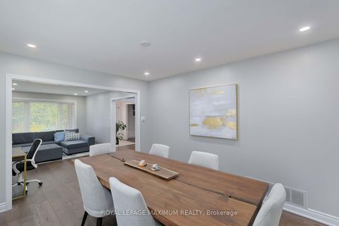 Photo 23 at 27 Looking Glass Crescent, East Woodbridge, Vaughan