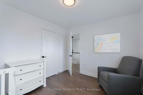 Photo 36 at 27 Looking Glass Crescent, East Woodbridge, Vaughan