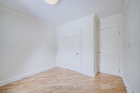 Photo 13 at 138 Wesley Street W, Queensway, Toronto