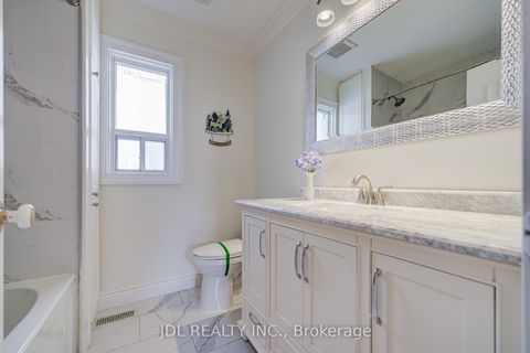 Photo 14 at 138 Wesley Street W, Queensway, Toronto