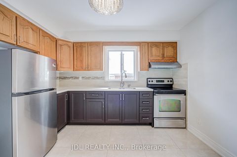 Photo 17 at 138 Wesley Street W, Queensway, Toronto