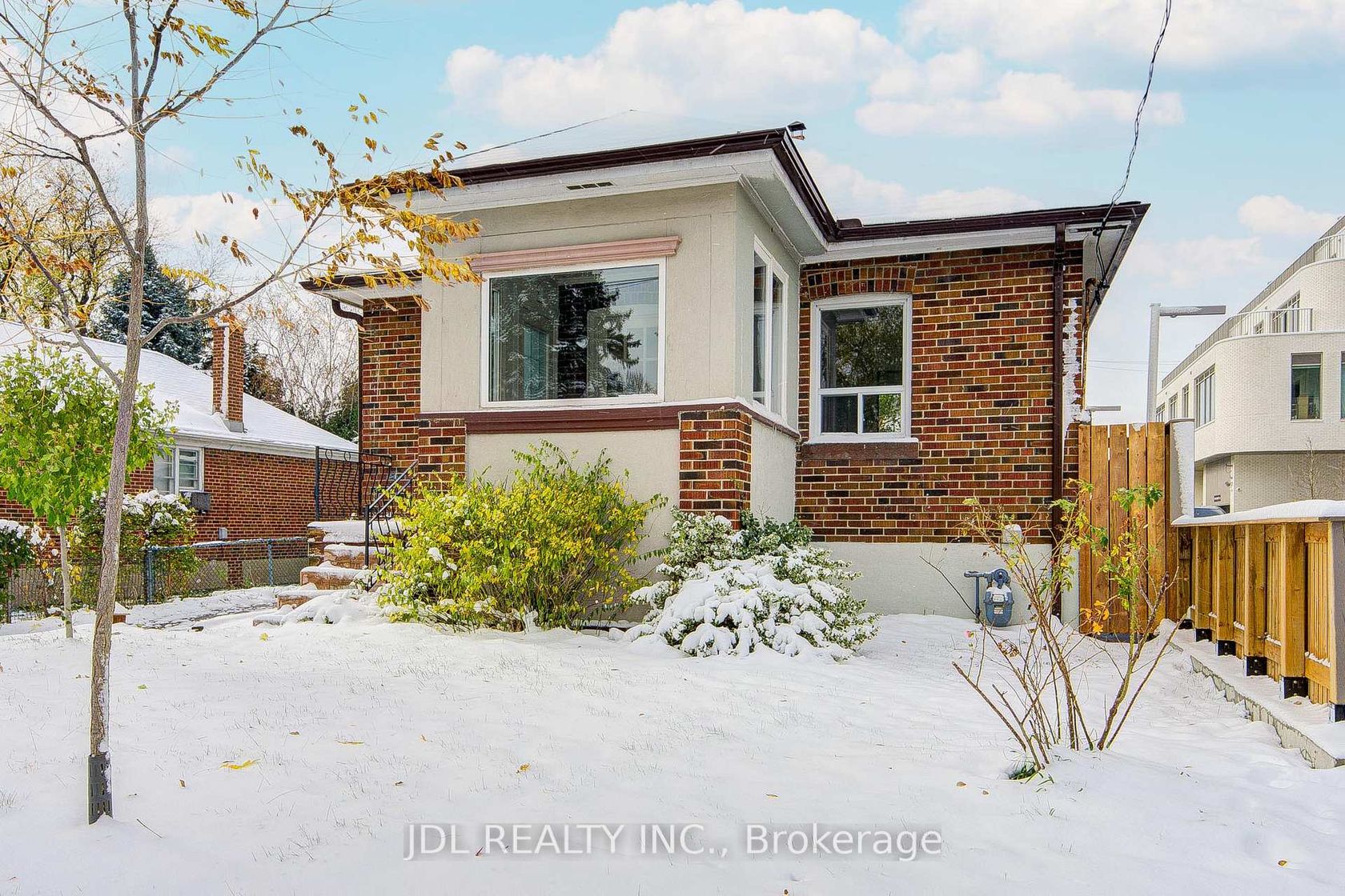 138 Wesley Street W, Queensway, Toronto 