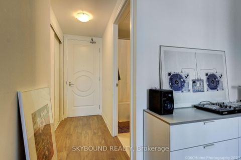 Photo 8 at 2704 - 88 Blue Jays Way, Waterfront Communities C1, Toronto