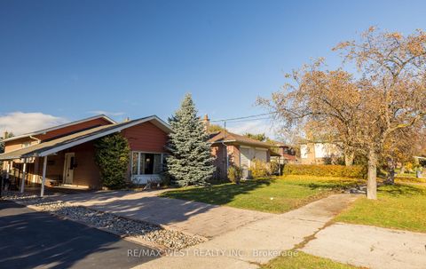 Photo 2 at 6 Lagos Road, Kipling, Toronto