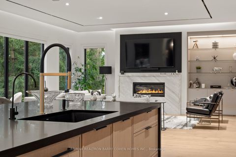 Photo 11 at 165 Leacrest Road, Leaside, Toronto