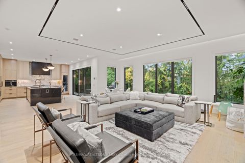 Photo 16 at 165 Leacrest Road, Leaside, Toronto