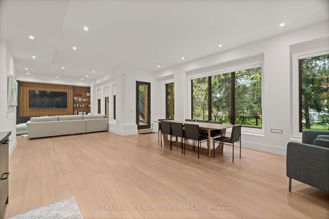 Photo 30 at 165 Leacrest Road, Leaside, Toronto