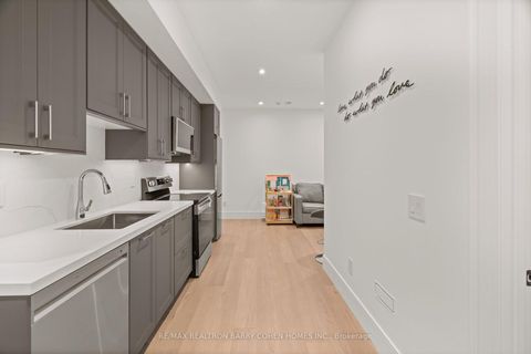 Photo 34 at 165 Leacrest Road, Leaside, Toronto