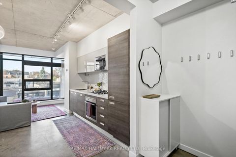 Photo 10 at 207 - 1239 Dundas Street W, Bellwoods, Toronto