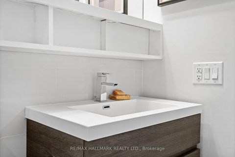 Photo 20 at 207 - 1239 Dundas Street W, Bellwoods, Toronto