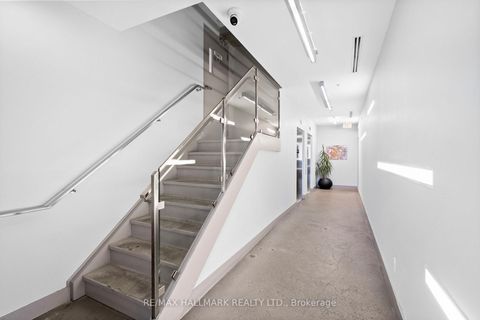 Photo 26 at 207 - 1239 Dundas Street W, Bellwoods, Toronto