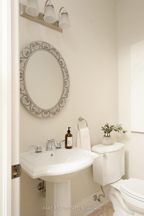 Photo 27 at 40 Country Club Drive, Rural King, King