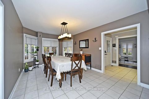 Photo 6 at 48 Pottery Place, East Woodbridge, Vaughan