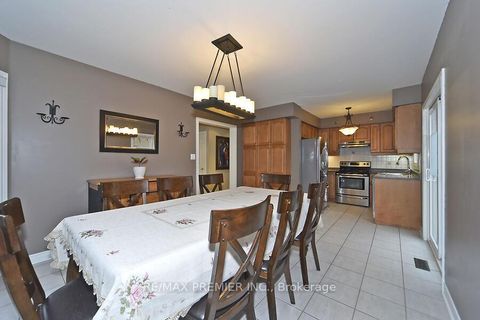 Photo 8 at 48 Pottery Place, East Woodbridge, Vaughan