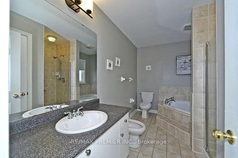 Photo 25 at 48 Pottery Place, East Woodbridge, Vaughan