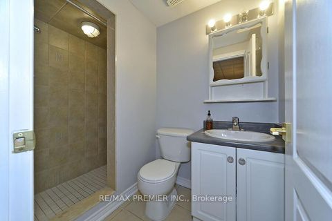 Photo 35 at 48 Pottery Place, East Woodbridge, Vaughan