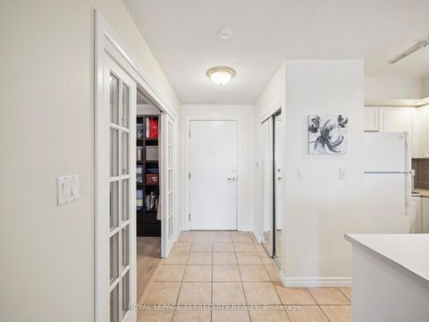 Photo 4 at 565 - 123 Omni Drive, Bendale, Toronto